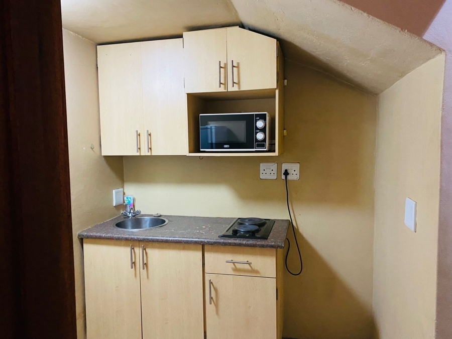 1 Bedroom Property for Sale in Brandwag Free State